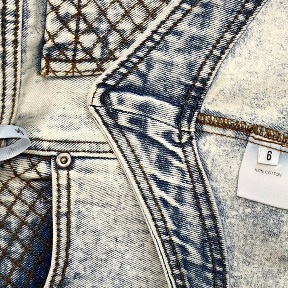 AJE. Whitewashed Denim Mini Skirt Asymmetrical Hem Size 6 - Picture 4 of 4